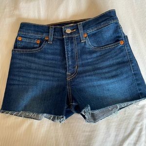 Levi’s shorts